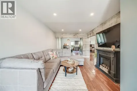 1804 Hall Avenue Windsor ON N8W 2L4