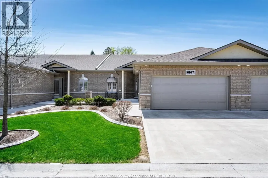 6107 Tiburon Crescent Windsor ON N9J 3Y7