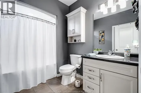 6107 Tiburon Crescent Windsor ON N9J 3Y7