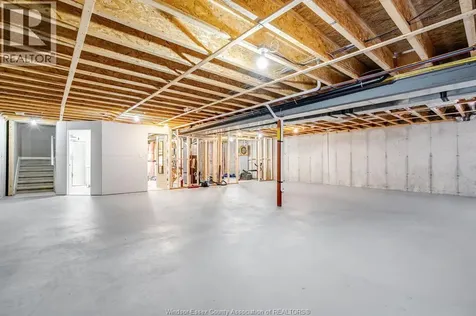 6107 Tiburon Crescent Windsor ON N9J 3Y7