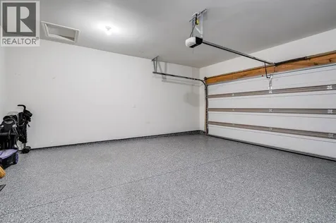 6107 Tiburon Crescent Windsor ON N9J 3Y7
