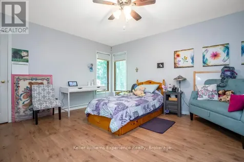 14 Oneida Crescent Tiny ON L9M 0B2