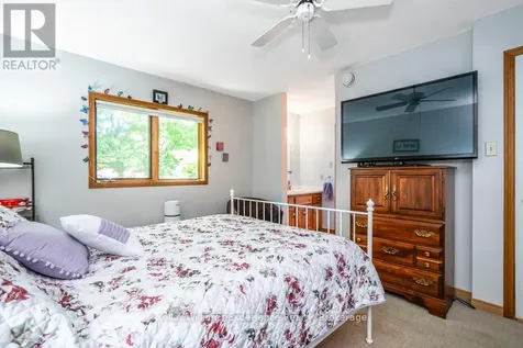 14 Oneida Crescent Tiny ON L9M 0B2