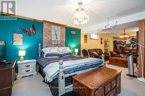 14 Oneida Crescent Tiny ON L9M 0B2