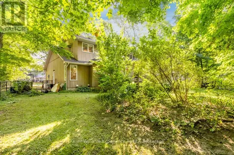 14 Oneida Crescent Tiny ON L9M 0B2