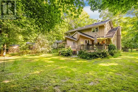 14 Oneida Crescent Tiny ON L9M 0B2