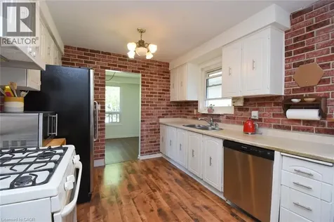 740 Hyde Road Burlington ON L7S 1S7