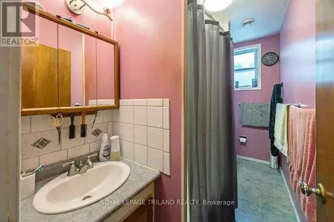 8 Weldon Avenue St. Thomas ON N5P 1J6