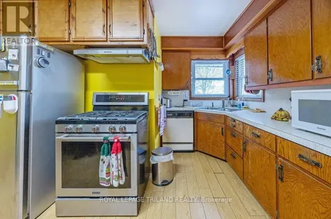 8 Weldon Avenue St. Thomas ON N5P 1J6