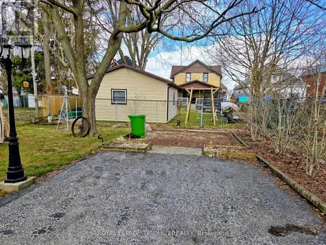 8 Weldon Avenue St. Thomas ON N5P 1J6
