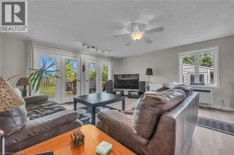 270 Erie Boulevard Long Point ON N0E 1M0