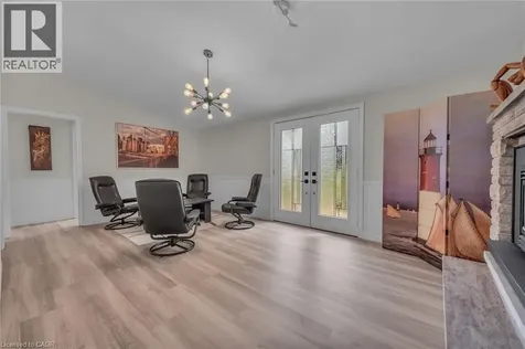 270 Erie Boulevard Long Point ON N0E 1M0