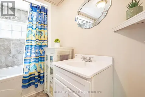 216 Oxbow Park Drive Wasaga Beach ON L9Z 2V7