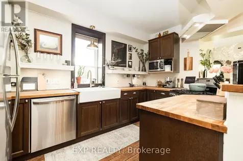 85 South Street Lanark Highlands ON K0G 1K0
