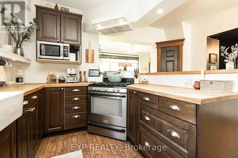 85 South Street Lanark Highlands ON K0G 1K0