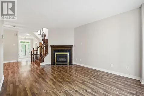 121 Thornbury Crescent Ottawa ON K2G 6J1