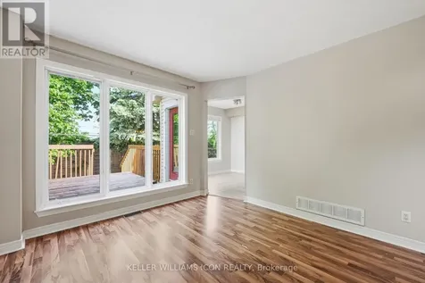 121 Thornbury Crescent Ottawa ON K2G 6J1
