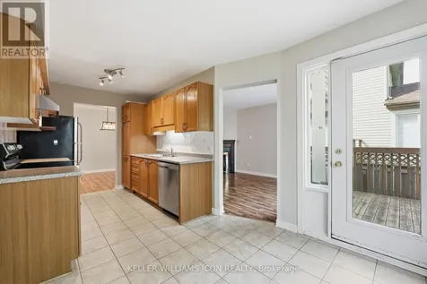 121 Thornbury Crescent Ottawa ON K2G 6J1