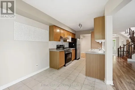 121 Thornbury Crescent Ottawa ON K2G 6J1
