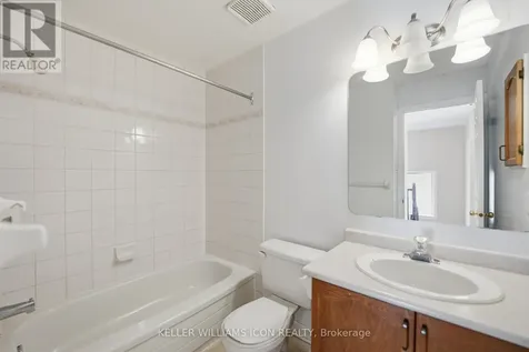 121 Thornbury Crescent Ottawa ON K2G 6J1