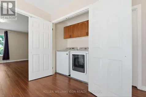 121 Thornbury Crescent Ottawa ON K2G 6J1