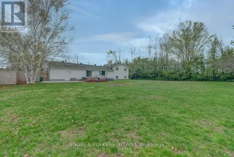 2963 Roger Stevens Drive East Ottawa ON K0A 2T0