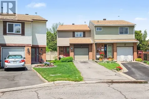 37 Gentle Gate Crescent Ottawa ON K1T 1Z9