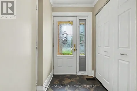 37 Gentle Gate Crescent Ottawa ON K1T 1Z9