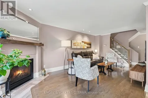 37 Gentle Gate Crescent Ottawa ON K1T 1Z9