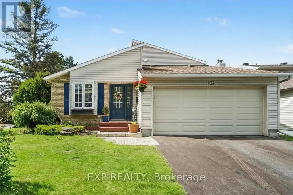 1104 Chateau Crescent Ottawa ON K1C 2E1