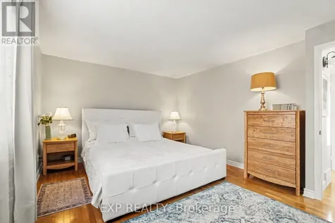 1104 Chateau Crescent Ottawa ON K1C 2E1