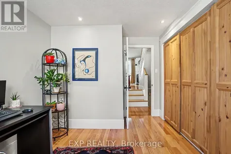 1104 Chateau Crescent Ottawa ON K1C 2E1