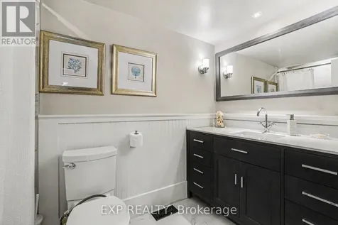 1104 Chateau Crescent Ottawa ON K1C 2E1