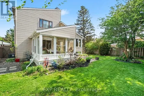1104 Chateau Crescent Ottawa ON K1C 2E1