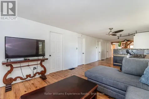 8 Robins Lane Kawartha Lakes (carden) ON L0K 1W0