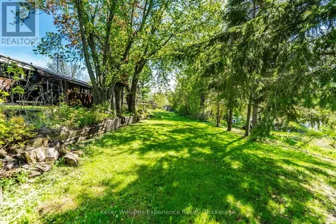 8 Robins Lane Kawartha Lakes (carden) ON L0K 1W0