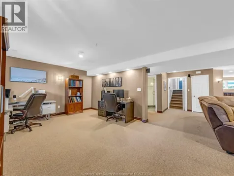 2357 Longfellow Windsor ON N9B 3J7