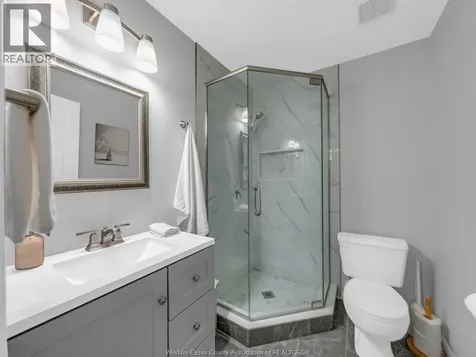 2357 Longfellow Windsor ON N9B 3J7