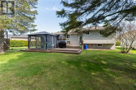 1161 Pine Street Hanmer ON P3P 1S1