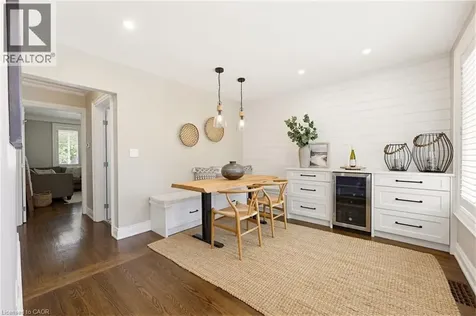 304 Parkside Drive Waterdown ON L0R 2H0