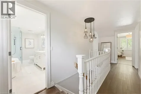 304 Parkside Drive Waterdown ON L0R 2H0