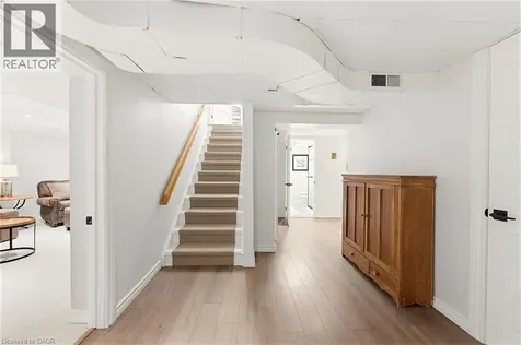 304 Parkside Drive Waterdown ON L0R 2H0