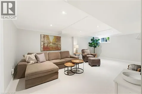 304 Parkside Drive Waterdown ON L0R 2H0