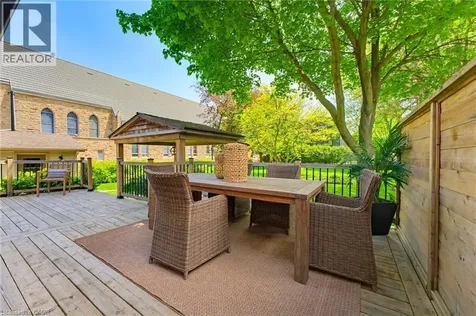 304 Parkside Drive Waterdown ON L0R 2H0