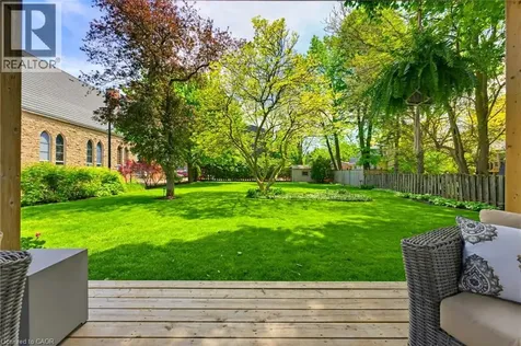 304 Parkside Drive Waterdown ON L0R 2H0