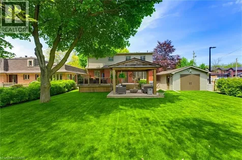 304 Parkside Drive Waterdown ON L0R 2H0
