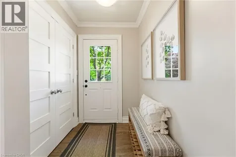 304 Parkside Drive Waterdown ON L0R 2H0