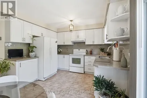 16 Parnell Crescent Whitby (pringle Creek) ON L1R 2L4