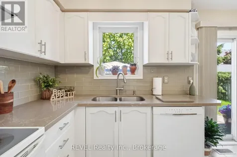 16 Parnell Crescent Whitby (pringle Creek) ON L1R 2L4