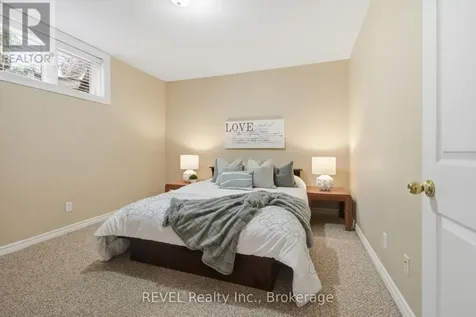 16 Parnell Crescent Whitby (pringle Creek) ON L1R 2L4